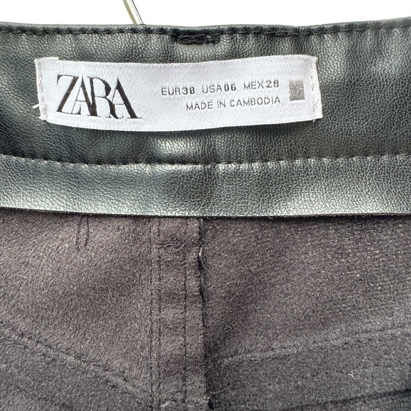 Zara Faux Leather Pants Size 6 Black  Straight 5 pocket Stretch Soft Zipper - Picture 8 of 8